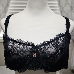NWT Savage Fenty Black Lace Bra